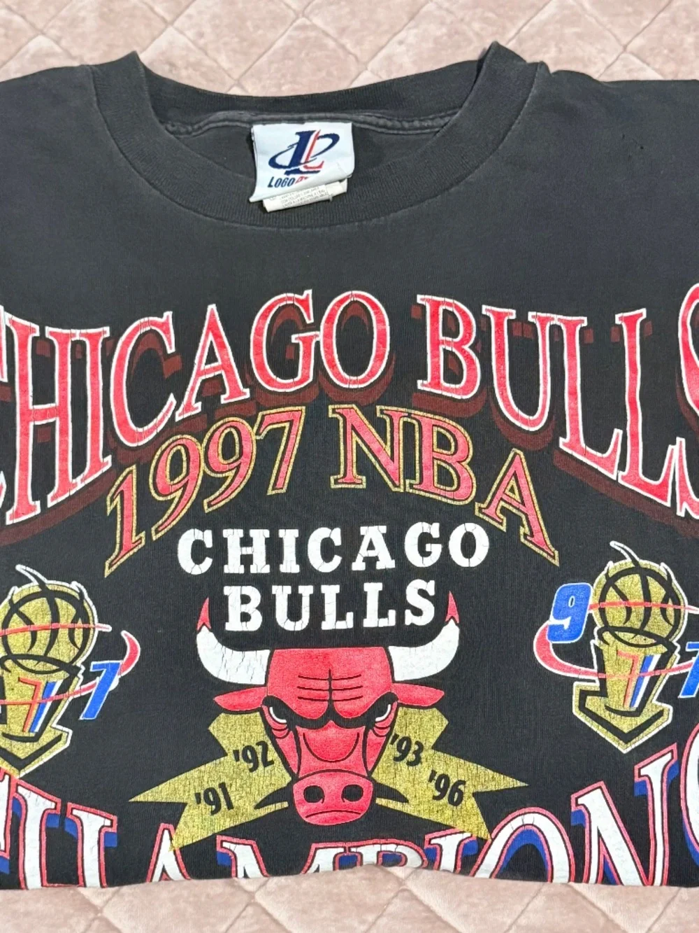 Vintage Chicago Bulls 1997 NBA Champions Tee Shirt XL Logo 7